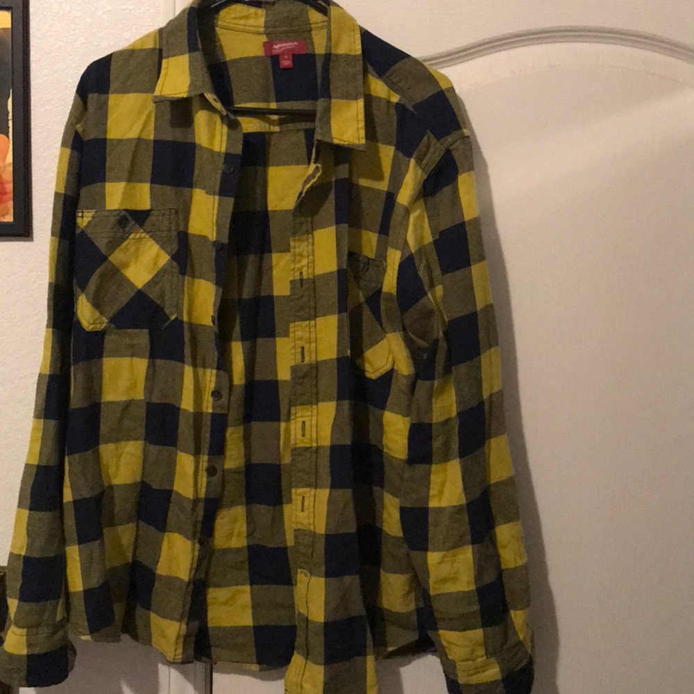Men’s flannel top
